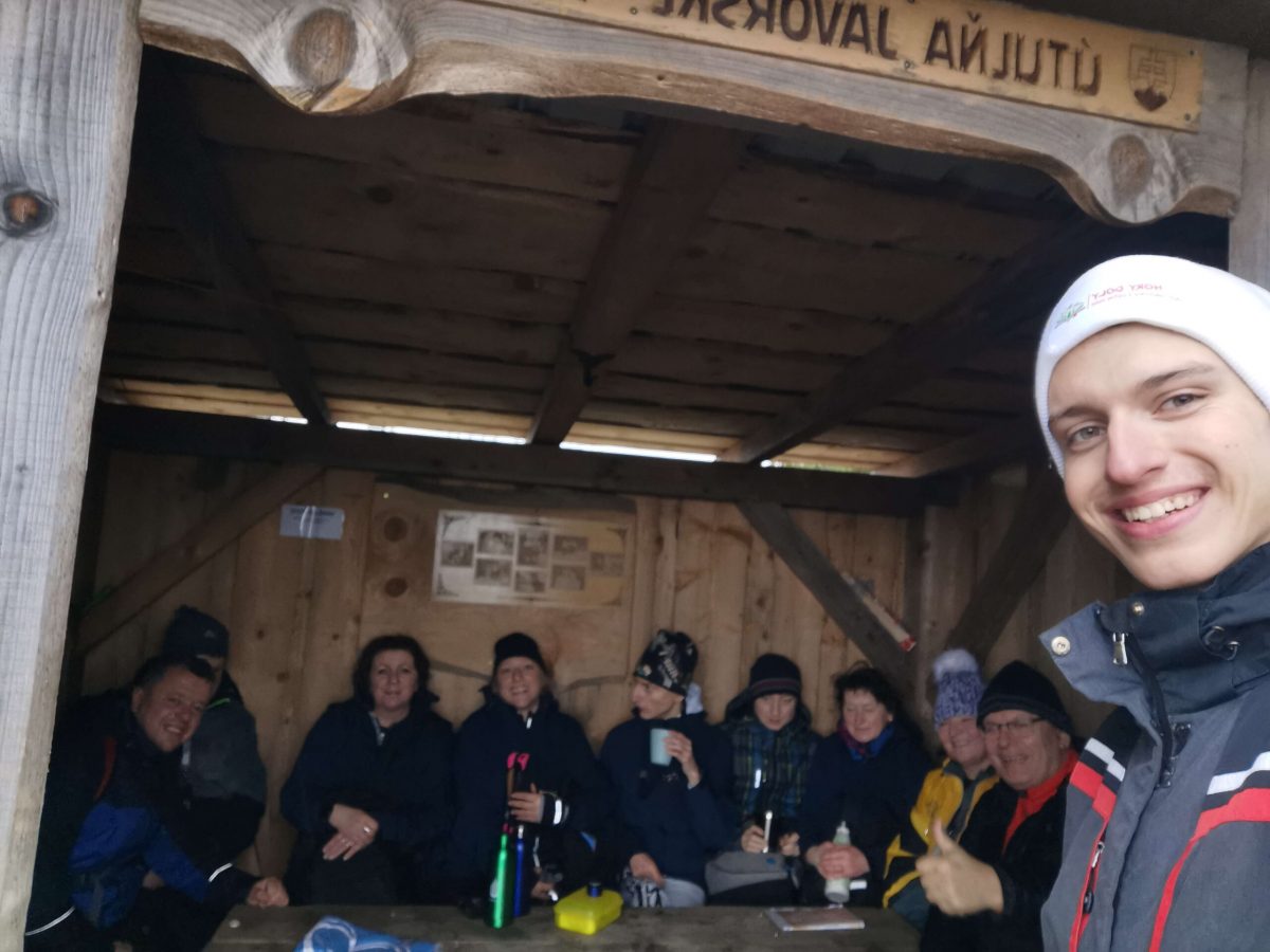 Vrchol Javorského so skupinou zo SPOSA